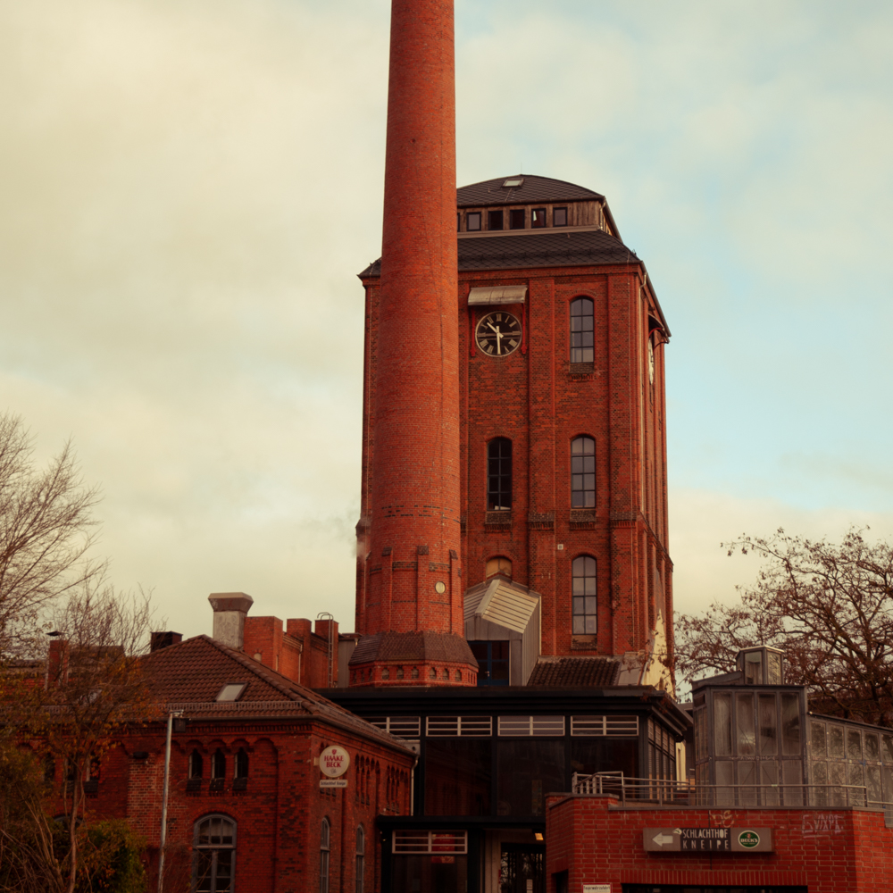 Foto des Kulturzentrums Schlachthof von außen