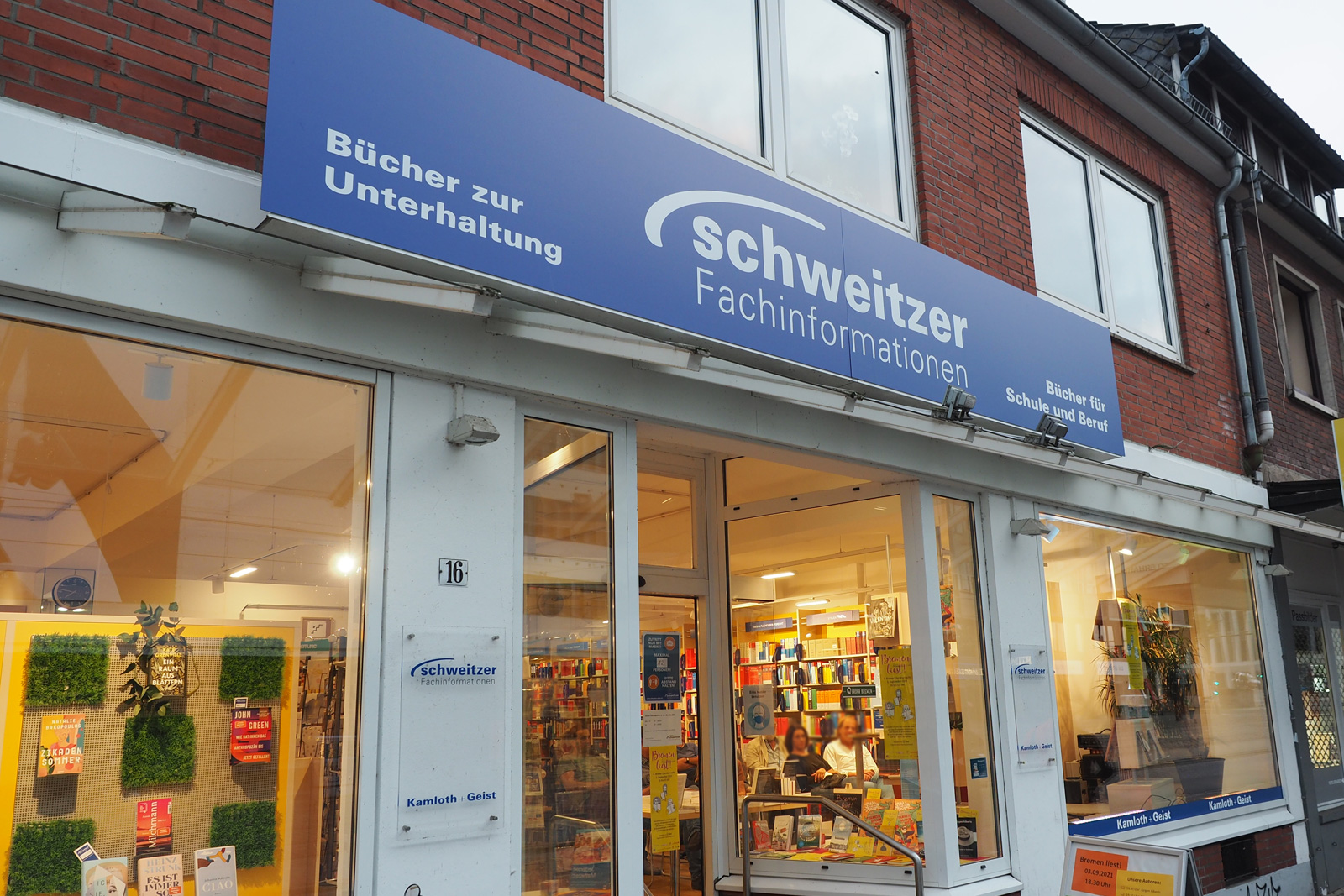 Außenansicht der Buchhandlung Schweitzer