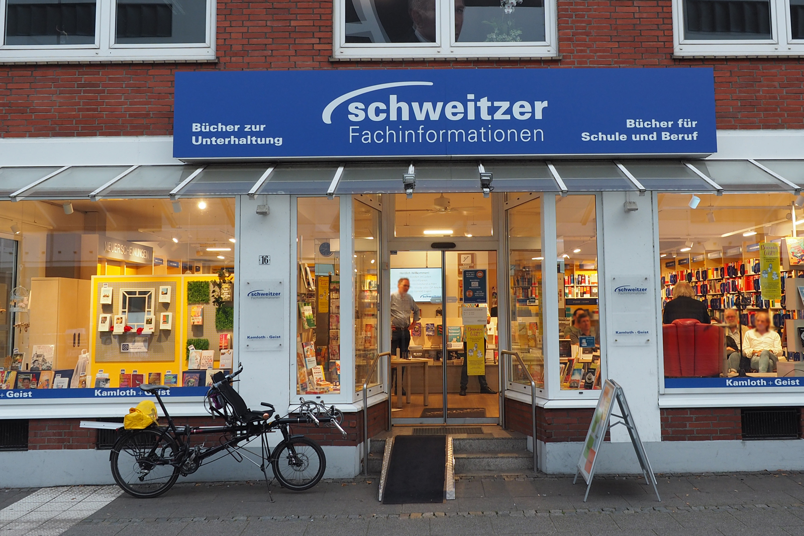 Außenansicht der Buchhandlung Schweitzer