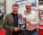 Rolf Drechsler und Jannis Stoppe präsentieren ihren Comic.