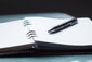 Stift mit Buch